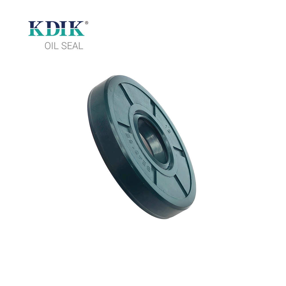 BE4516E Kubota 34070-12220 TC402-12220 Tractor Front Axle SpareParts Oil Seal Size 20*60*10 TC Type