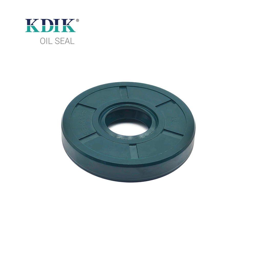 BE4516E Kubota 34070-12220 TC402-12220 Tractor Front Axle SpareParts Oil Seal Size 20*60*10 TC Type