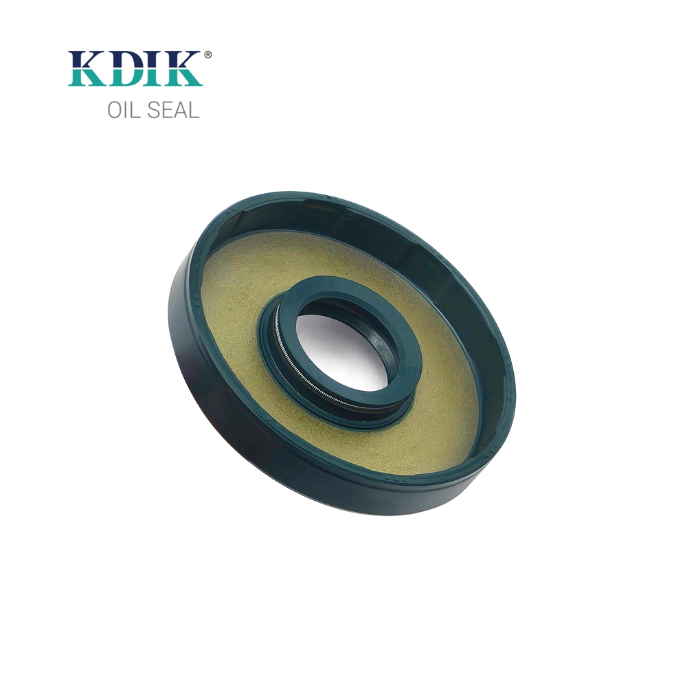 BE4516E Kubota 34070-12220 TC402-12220 Tractor Front Axle SpareParts Oil Seal Size 20*60*10 TC Type
