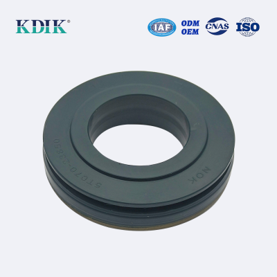 Size 40*77*17 OEM XQ1376E 5T070-23850 5T057-23850 for Kubota Agricultural Machinery Oil Seals